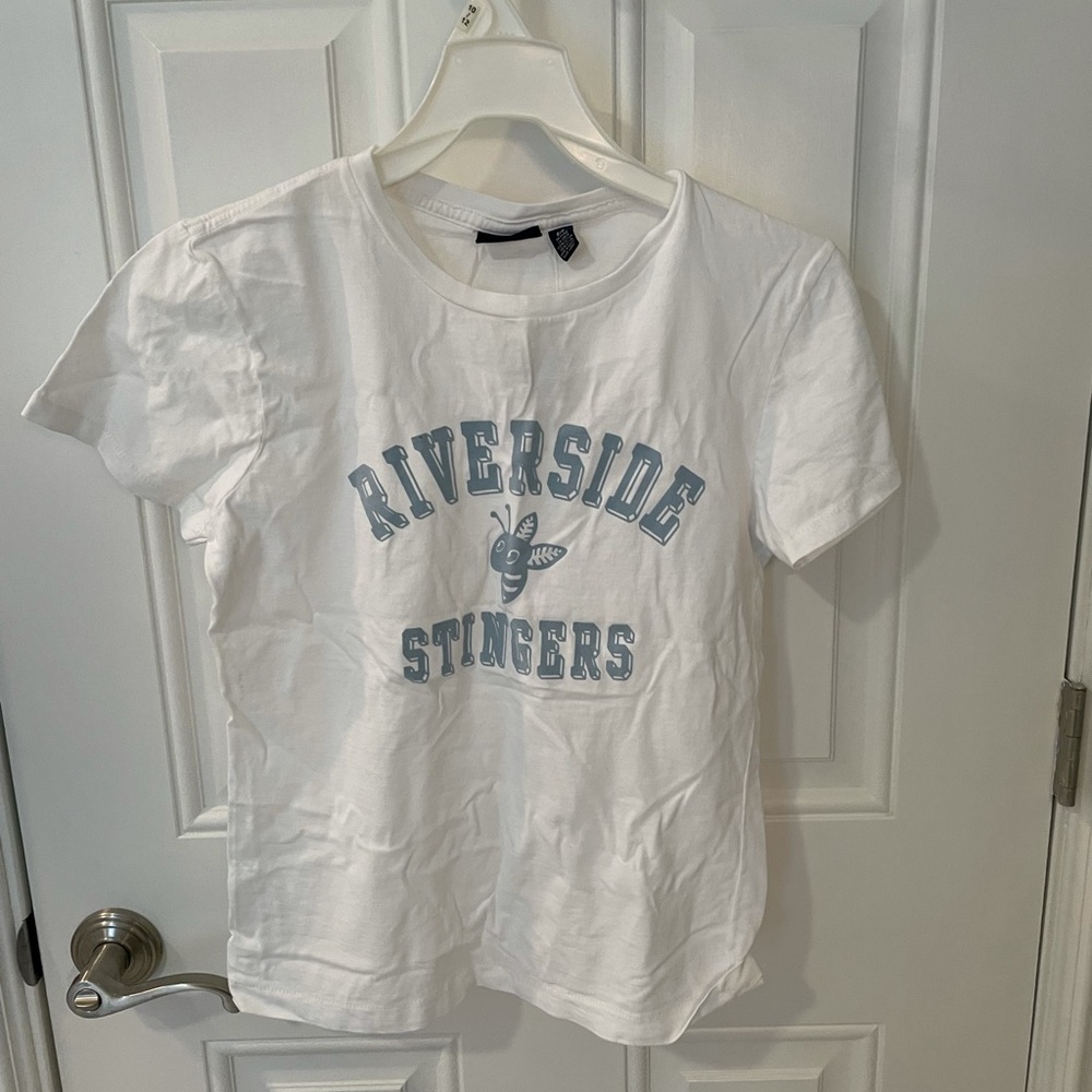 AMERICAN EAGLE White T-Shirt Small NWT